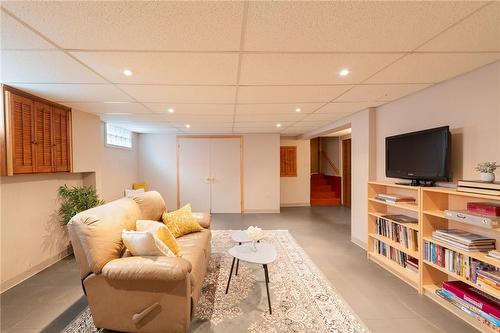 Expansive finished basement - 185 Nugent Drive, Hamilton, ON - Indoor