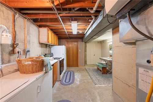 185 Nugent Drive, Hamilton, ON - Indoor Photo Showing Laundry Room