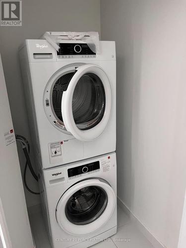 3429 - 5 Mabelle Avenue, Toronto (Islington-City Centre West), ON - Indoor Photo Showing Laundry Room