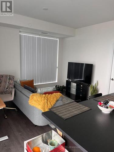 3429 - 5 Mabelle Avenue, Toronto (Islington-City Centre West), ON - Indoor Photo Showing Living Room