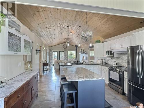 19 Mighty Duck Way, Candle Lake, SK - Indoor Photo Showing Kitchen With Stainless Steel Kitchen With Upgraded Kitchen