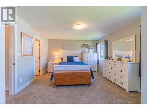 2788 Beachmount Cres, Kamloops, BC - Indoor Photo Showing Bedroom