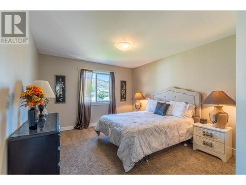 2788 Beachmount Cres, Kamloops, BC - Indoor Photo Showing Bedroom