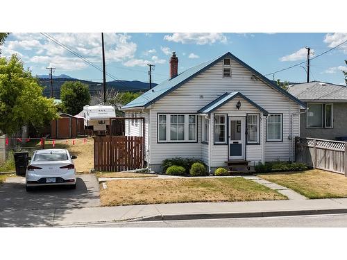 227 14Th Avenue N, Cranbrook, BC - Outdoor With Facade