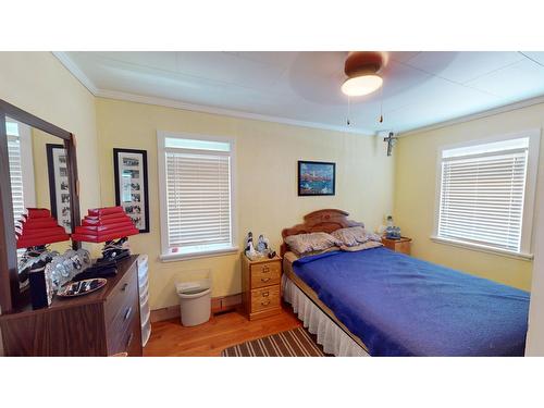 227 14Th Avenue N, Cranbrook, BC - Indoor Photo Showing Bedroom