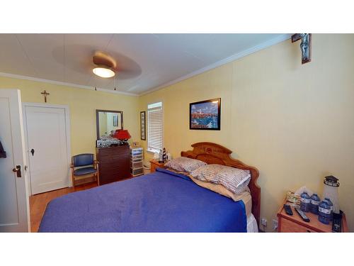 227 14Th Avenue N, Cranbrook, BC - Indoor Photo Showing Bedroom