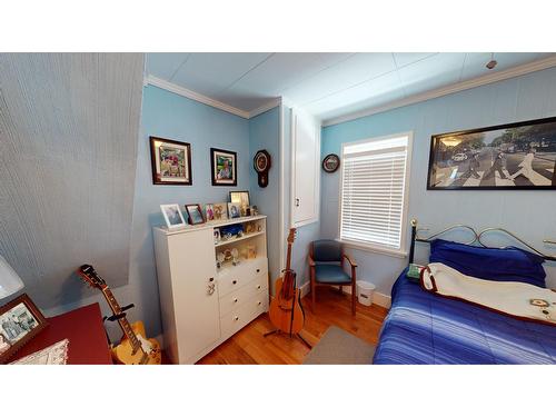 227 14Th Avenue N, Cranbrook, BC - Indoor Photo Showing Bedroom