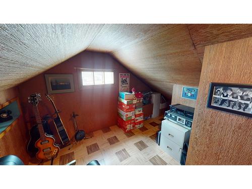 227 14Th Avenue N, Cranbrook, BC - Indoor Photo Showing Other Room