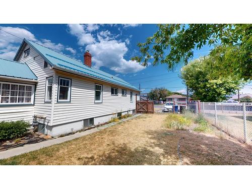 227 14Th Avenue N, Cranbrook, BC - Outdoor