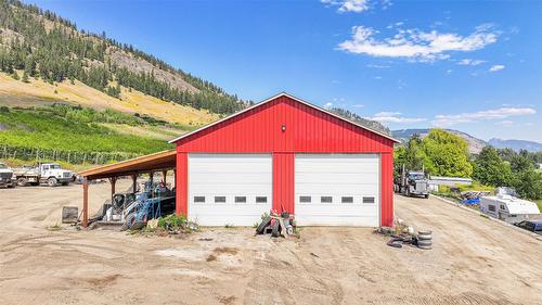 6205 6 Highway, Coldstream, BC - Outdoor