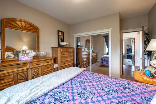 6205 6 Highway, Coldstream, BC - Indoor Photo Showing Bedroom