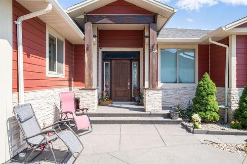 6205 6 Highway, Coldstream, BC - Outdoor