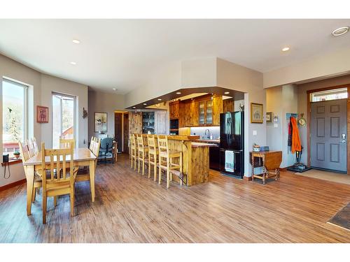 530 Cummings Road, Kimberley, BC - Indoor Photo Showing Dining Room