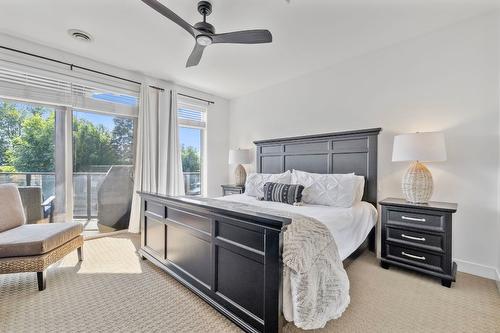 7205-4024 Pritchard Drive, Kelowna, BC - Indoor Photo Showing Bedroom