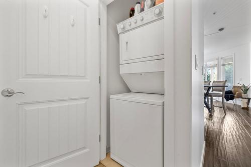 7205-4024 Pritchard Drive, Kelowna, BC - Indoor Photo Showing Laundry Room