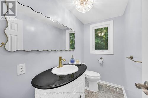 63 Idlewood Drive, Springwater (Midhurst), ON - Indoor Photo Showing Bathroom