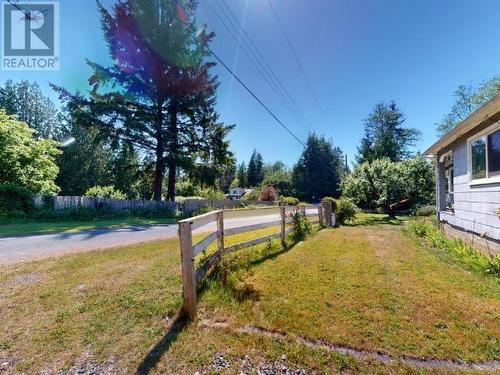 10288 Kelly Creek Road, Powell River, BC - Outdoor