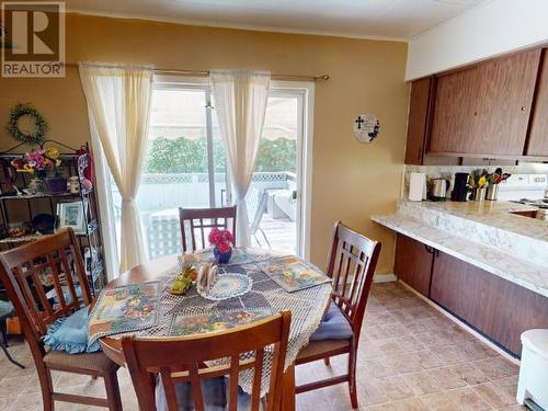 10288 Kelly Creek Road, Powell River, BC - Indoor Photo Showing Dining Room