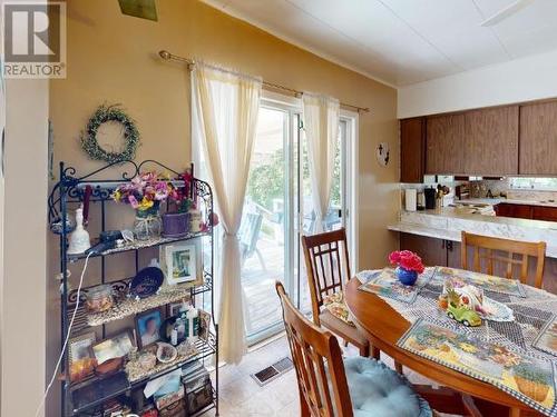 10288 Kelly Creek Road, Powell River, BC - Indoor Photo Showing Dining Room