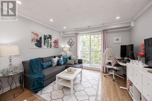 9 - 55 Cedarcroft Boulevard, Toronto (Westminster-Branson), ON - Indoor Photo Showing Living Room