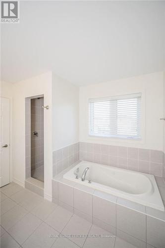 1223 Plato Drive, Fort Erie, ON - Indoor Photo Showing Bathroom