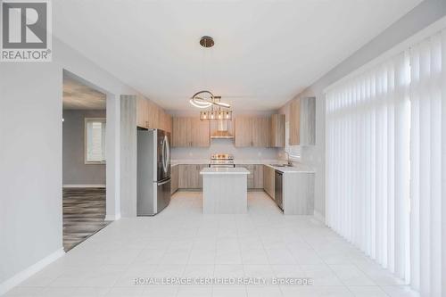 1223 Plato Drive, Fort Erie, ON - Indoor Photo Showing Kitchen