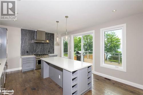 57A Maplewood Parkway, Oro-Medonte, ON - Indoor Photo Showing Kitchen With Upgraded Kitchen