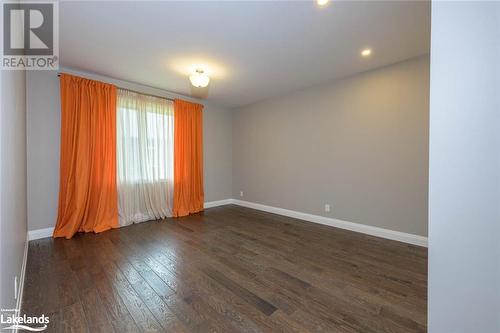 57A Maplewood Parkway, Oro-Medonte, ON - Indoor Photo Showing Other Room