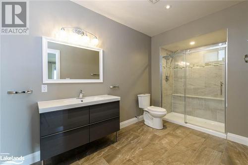 57A Maplewood Parkway, Oro-Medonte, ON - Indoor Photo Showing Bathroom