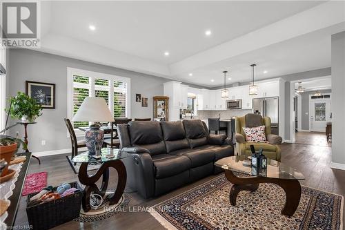 31 Secord Street, Thorold, ON - Indoor Photo Showing Living Room