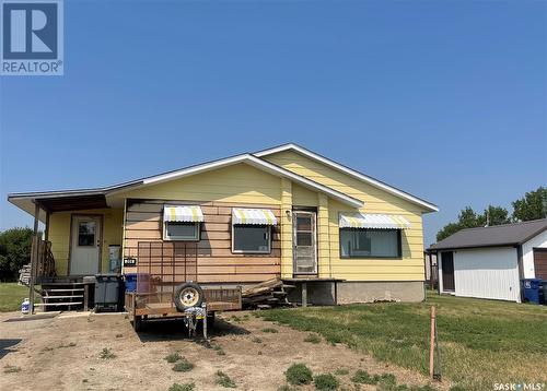 304 King Street, Smiley, SK - Outdoor