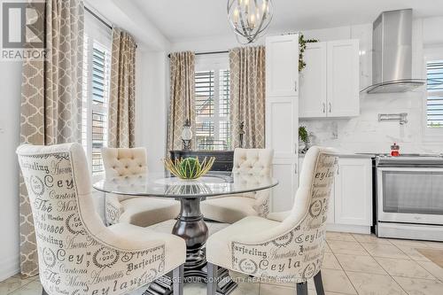 33 Prairie  Grass Crescent, East Gwillimbury, ON - Indoor Photo Showing Dining Room