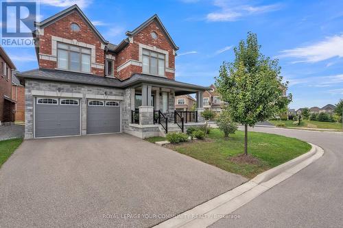 33 Prairie  Grass Crescent, East Gwillimbury, ON - Outdoor With Facade