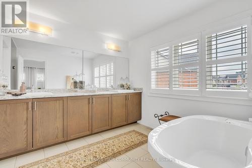 33 Prairie  Grass Crescent, East Gwillimbury, ON - Indoor Photo Showing Bathroom