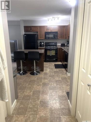 407 306 Petterson Drive, Estevan, SK - Indoor Photo Showing Kitchen