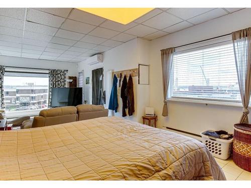 Bedroom - 49  - 53 Rue St-Antoine, Trois-Rivières, QC - Indoor Photo Showing Bedroom