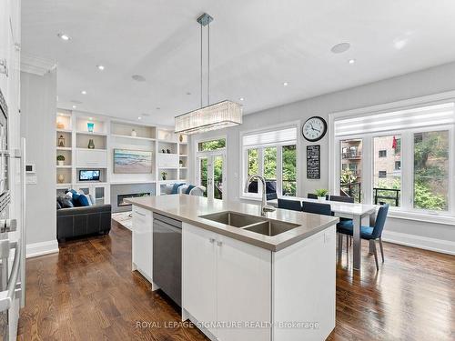 231 Lonsmount Dr, Toronto, ON - Indoor Photo Showing Kitchen With Double Sink With Upgraded Kitchen