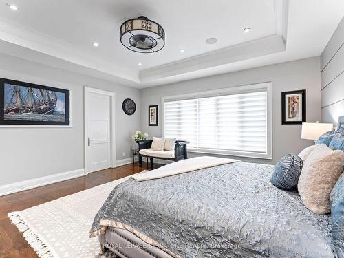 231 Lonsmount Dr, Toronto, ON - Indoor Photo Showing Bedroom