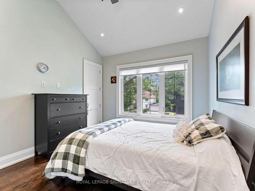 231 Lonsmount Dr, Toronto, ON - Indoor Photo Showing Bedroom