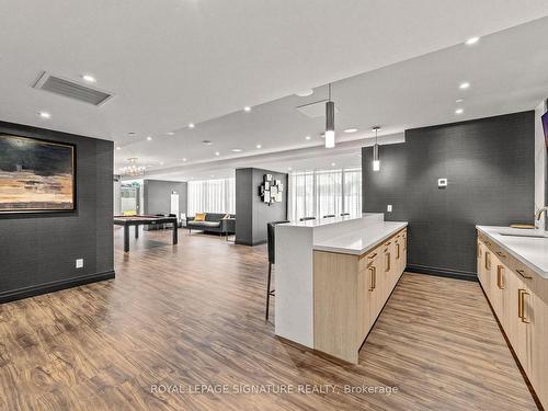 229-621 Sheppard Ave E, Toronto, ON - Indoor Photo Showing Other Room