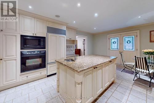 217 Crestwood Road, Vaughan, ON - Indoor Photo Showing Kitchen