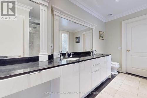 217 Crestwood Road, Vaughan, ON - Indoor Photo Showing Bathroom