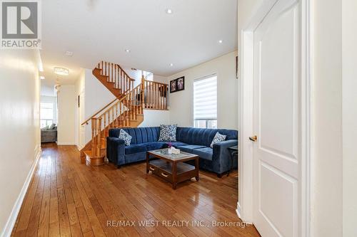 58 Bullrush Drive, Vaughan (Vellore Village), ON - Indoor Photo Showing Living Room