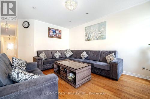 58 Bullrush Drive, Vaughan (Vellore Village), ON - Indoor Photo Showing Living Room