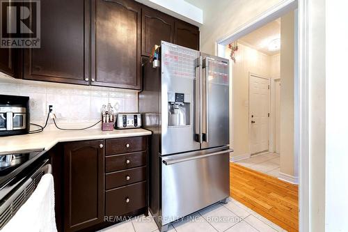 58 Bullrush Drive, Vaughan (Vellore Village), ON - Indoor Photo Showing Kitchen