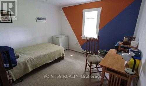 4734 Hwy #6 S, Haldimand, ON - Indoor Photo Showing Bedroom