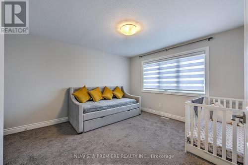 1926 Jim Hebb Way, London, ON - Indoor Photo Showing Bedroom