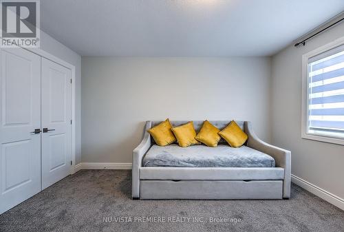 1926 Jim Hebb Way, London, ON - Indoor Photo Showing Bedroom