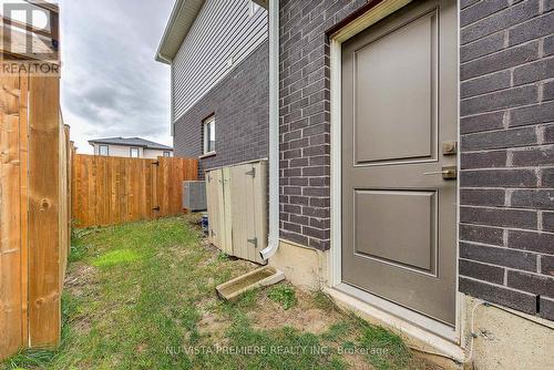 1926 Jim Hebb Way, London, ON - Outdoor With Exterior