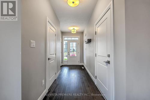 1926 Jim Hebb Way, London, ON - Indoor Photo Showing Other Room